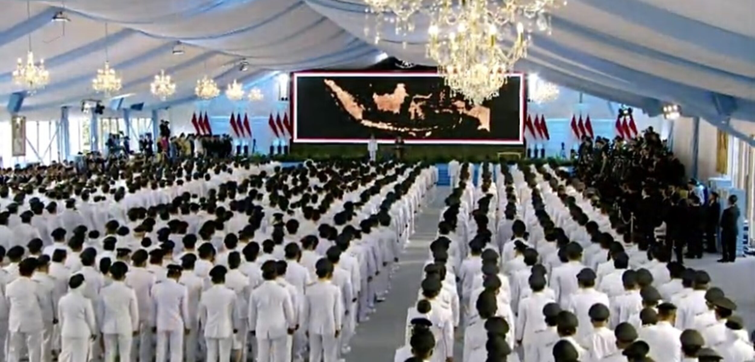 Presiden Prabowo Lantik 961 Kepala Daerah Secara Serentak di Istana Merdeka