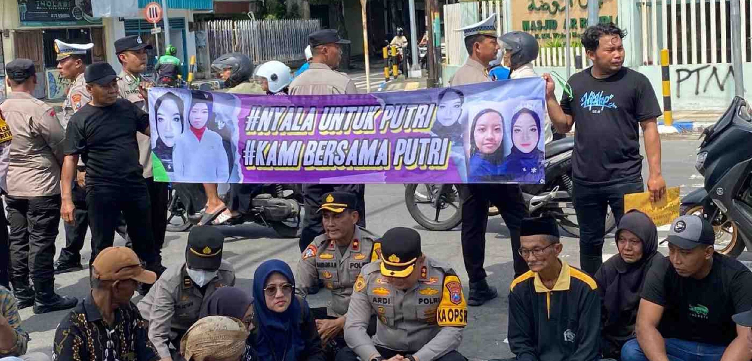 EF6055C3 DFE1 4BB5 A2C8 785AC7224AB2