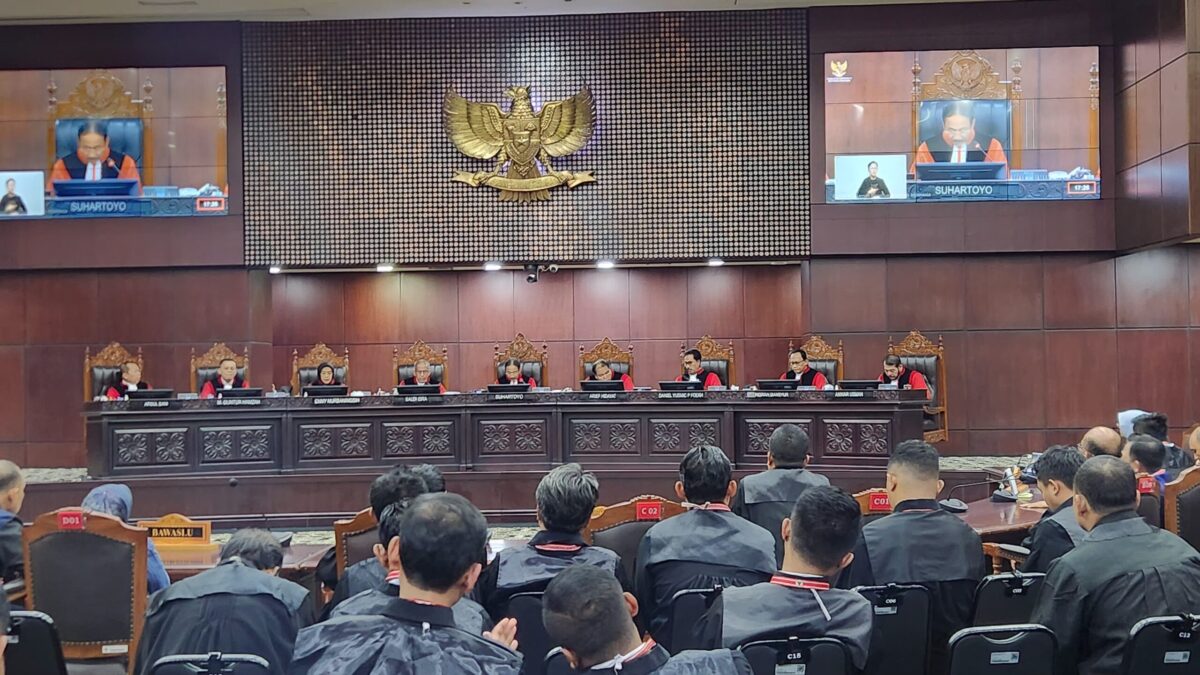 Sidang sesi kedua hari Rabu (4/2/2025) di gedung Mahkamah Konstitusi (MK) (Fajri / Kabarterdepan.com)