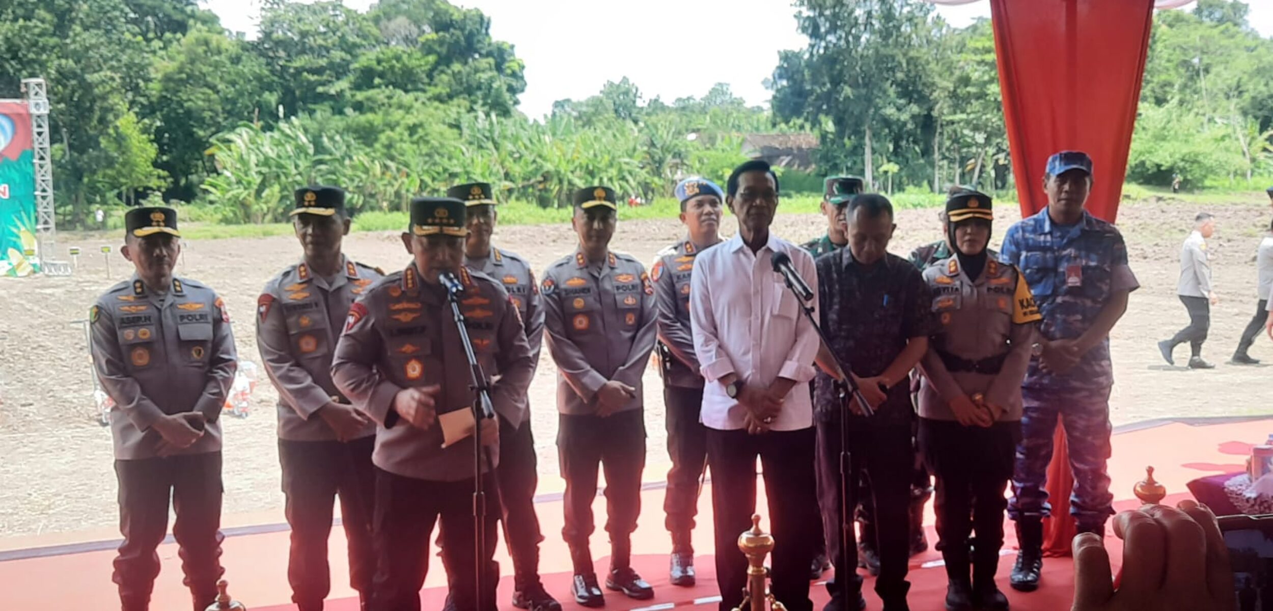 Manfaatkan Lahan Mati di Bantul, Kapolri dan Gubernur DIY Tanam Jagung Untuk Swasembada Pangan