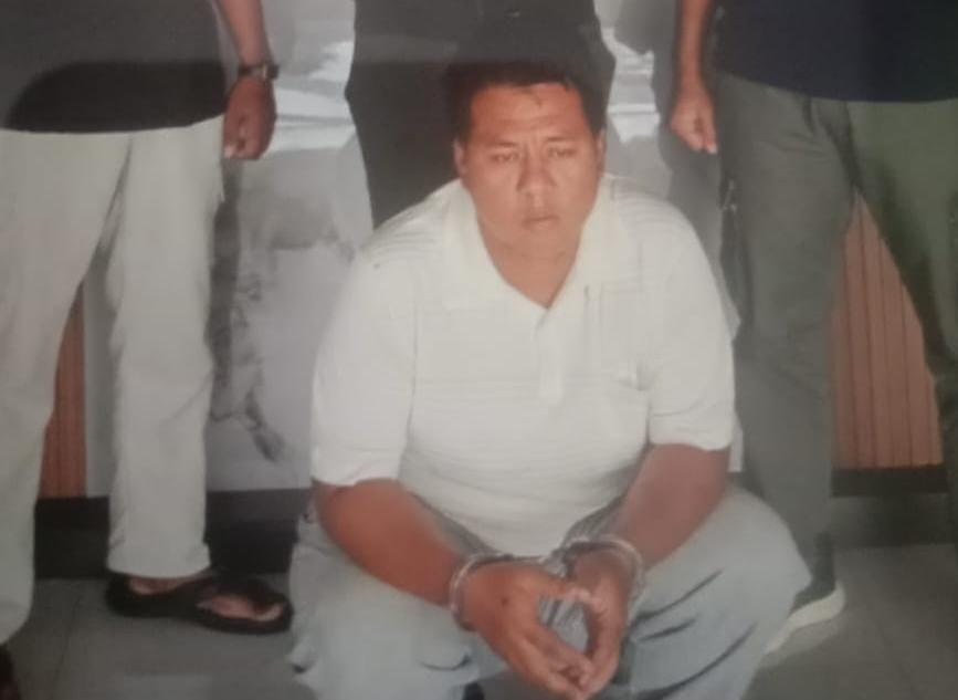 Foto pelaku saat diamankan di Polres Kabupaten Kutai Kartanegara, Provinsi Kalimantan Timur (Polres Kutai Kartanegara) 