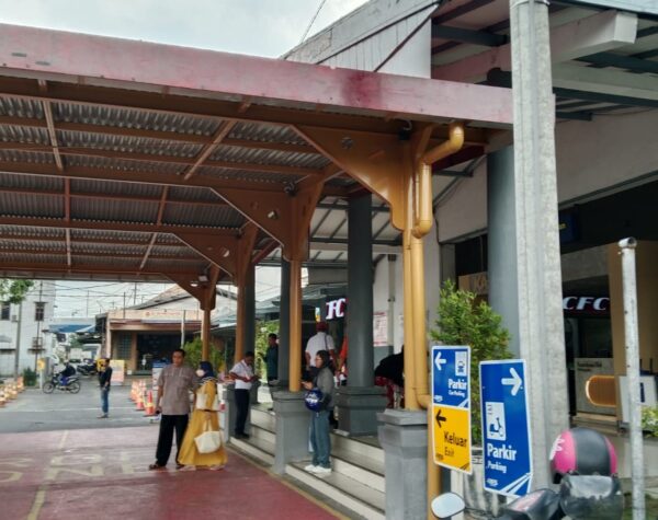 1.994 Tiket KA dari Stasiun Mojokerto Ludes Dipesan untuk Mudik Lebaran 2025