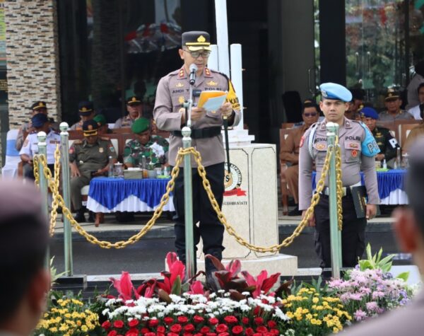 Kapolres Batu Pimpin Apel Gelar Pasukan Operasi Keselamatan Semeru 2025, Fokus pada Edukasi dan Penegakan