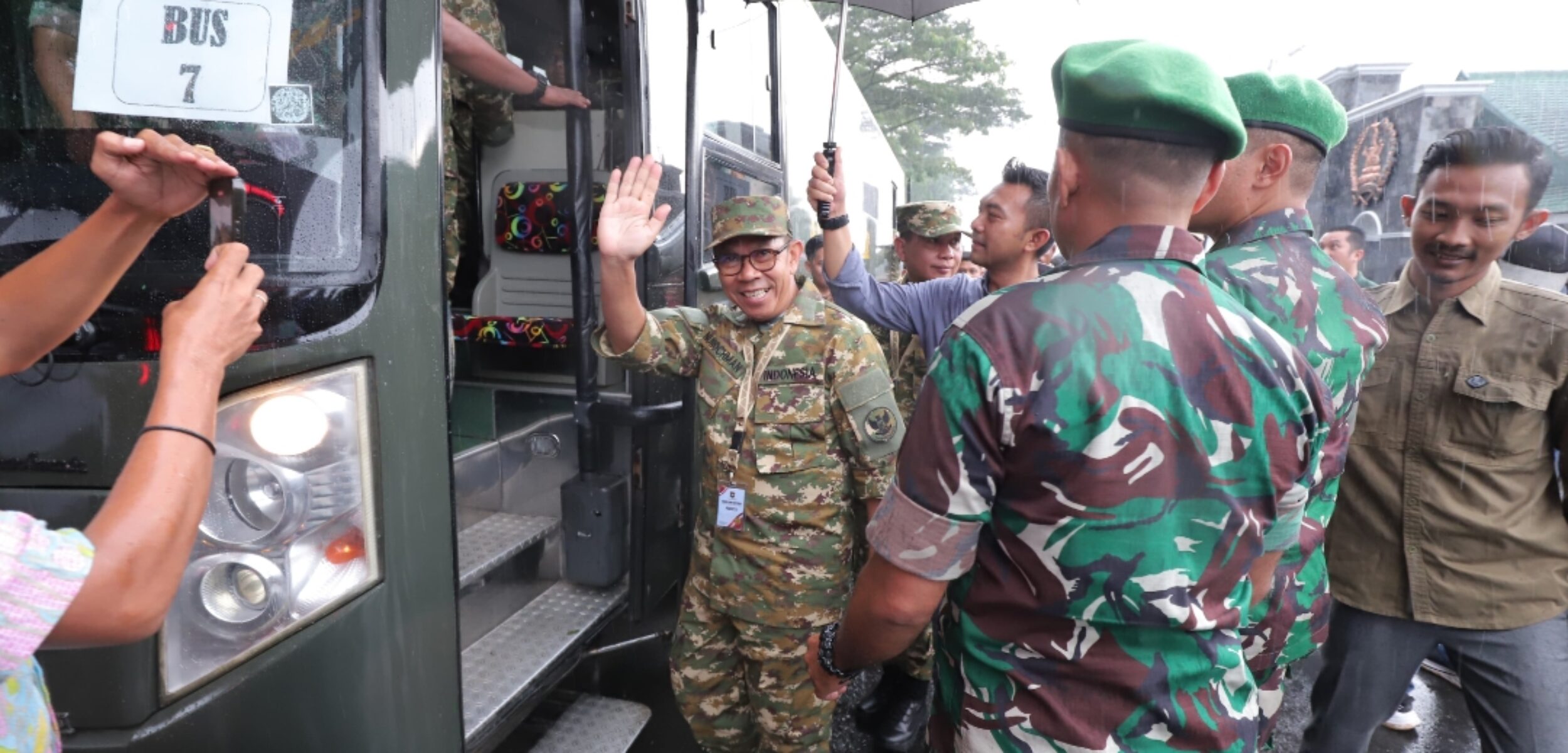 Hari Pertama Menjabat, Wali Kota Batu Ikuti Retreat di Akademi Militer Magelang