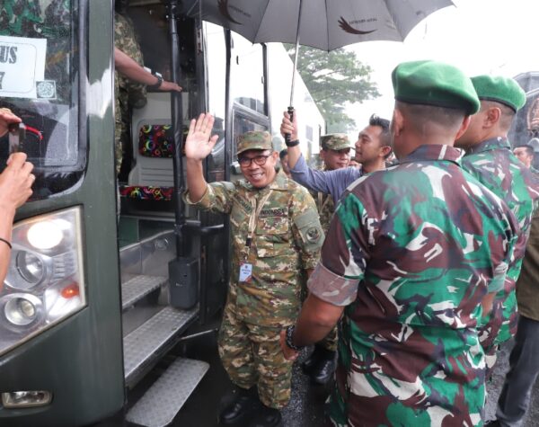 Hari Pertama Menjabat, Wali Kota Batu Ikuti Retreat di Akademi Militer Magelang