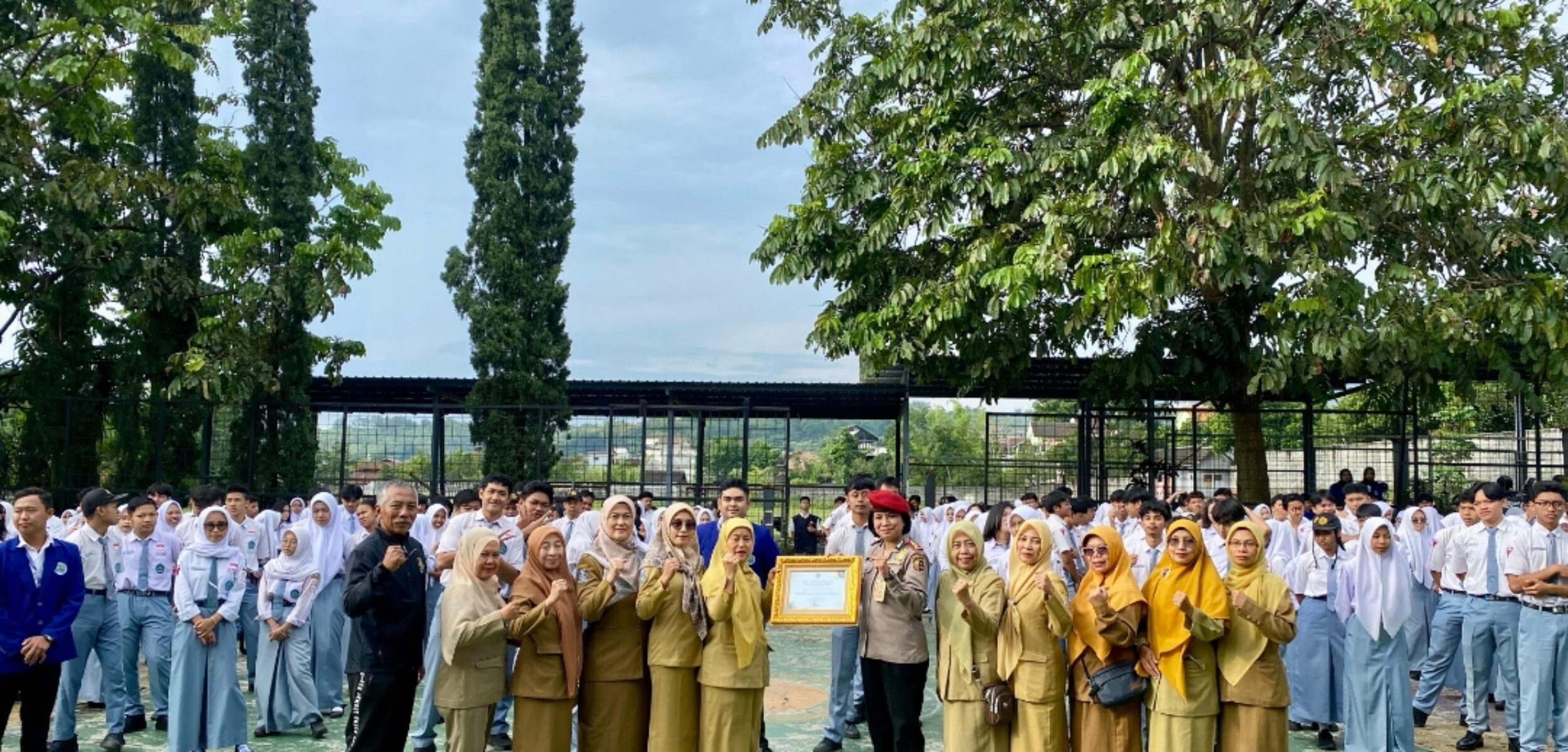 SMAN 2 Kota Batu Raih Penghargaan dari BNN, Konsisten Deteksi Dini Narkoba