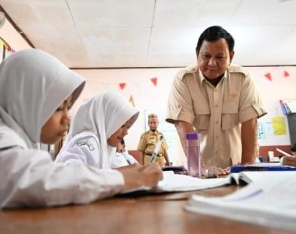Presiden Prabowo Tinjau Program MBG di Bogor, Tegaskan Komitmen untuk Anak Bangsa