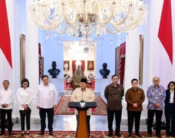 Prabowo Terapkan Wajib Simpan Devisa SDA, Ekspor Diprediksi Naik 100 Miliar Dolar
