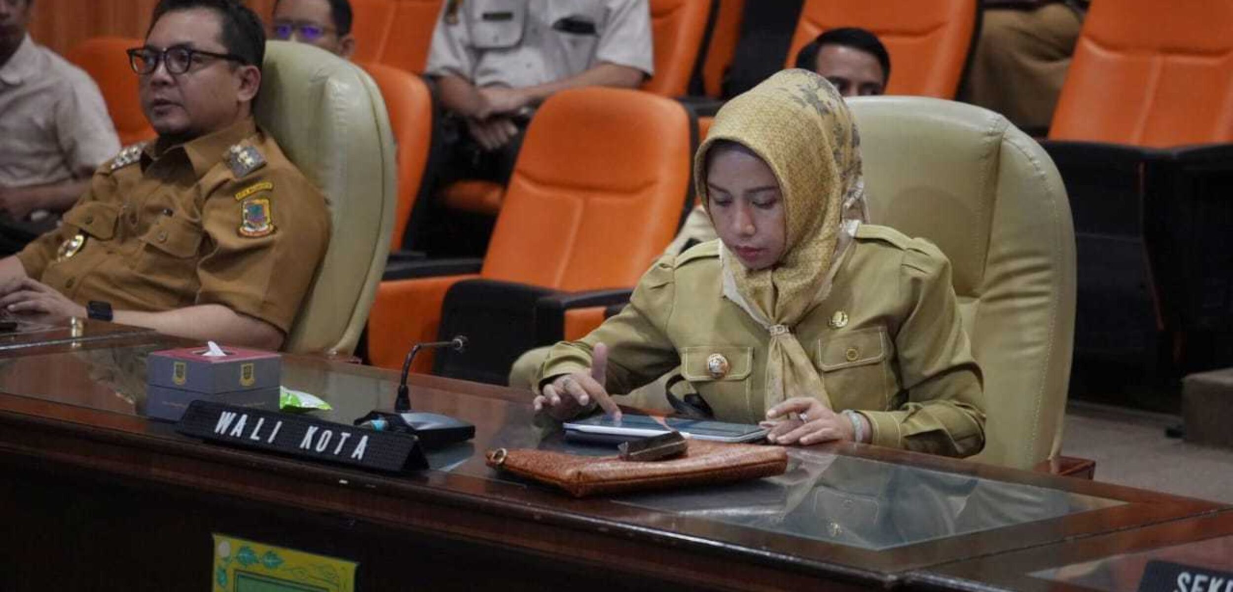 18547ff148c66099ace21ff02c8cbbf5