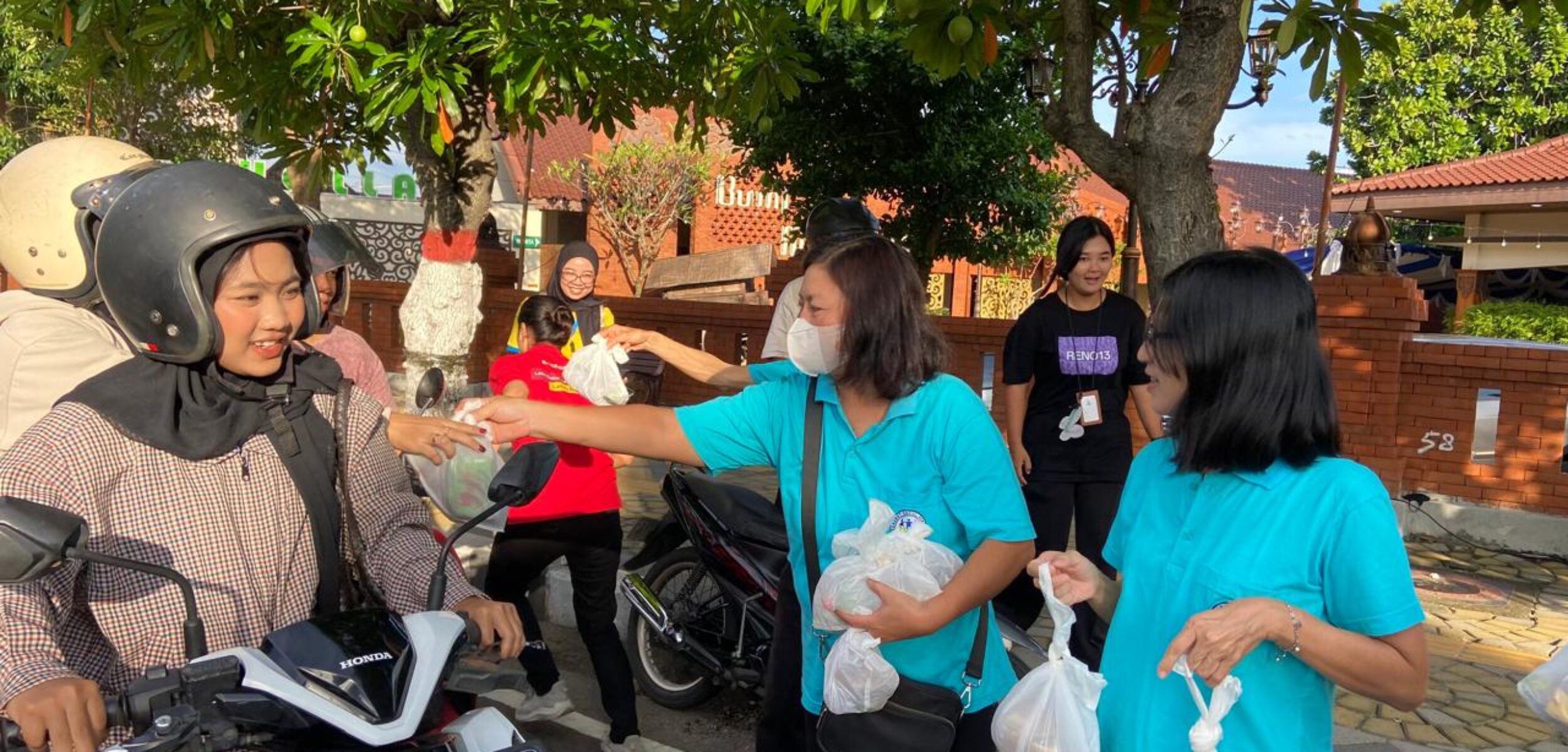 238DC176 ED21 42DD 89FB 866BF01E1A00