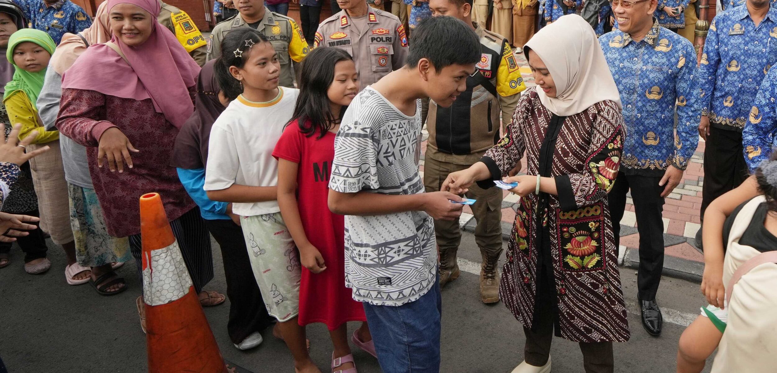 77632013362f23f23e2ed6b0e8df82f4