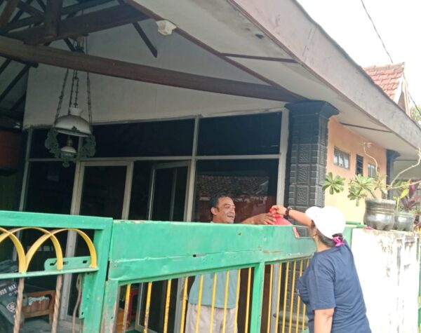 Toleransi Beragama, PD El Shaddai Mojokerto Berbagi Takjil