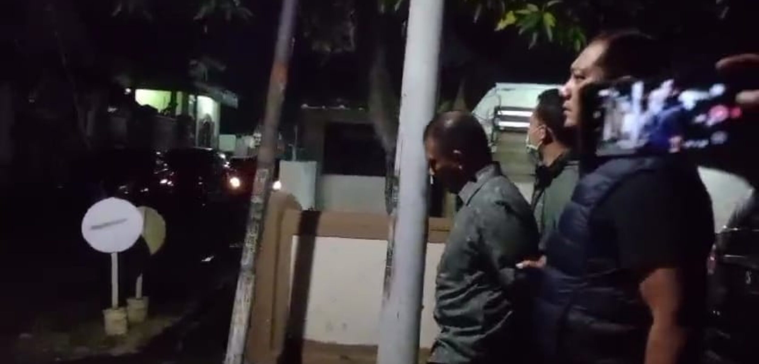 Anggota BIN Gadungan saat diamankan petugas (Redaksi / Kabarterdepan.com) 