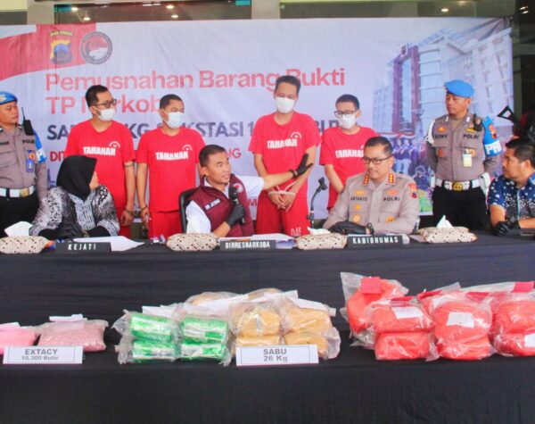 Dua Kasus Besar Diungkap Polda Jateng, 26 Kg Sabu dan 10 Ribu Pil Ekstasi Dimusnahkan