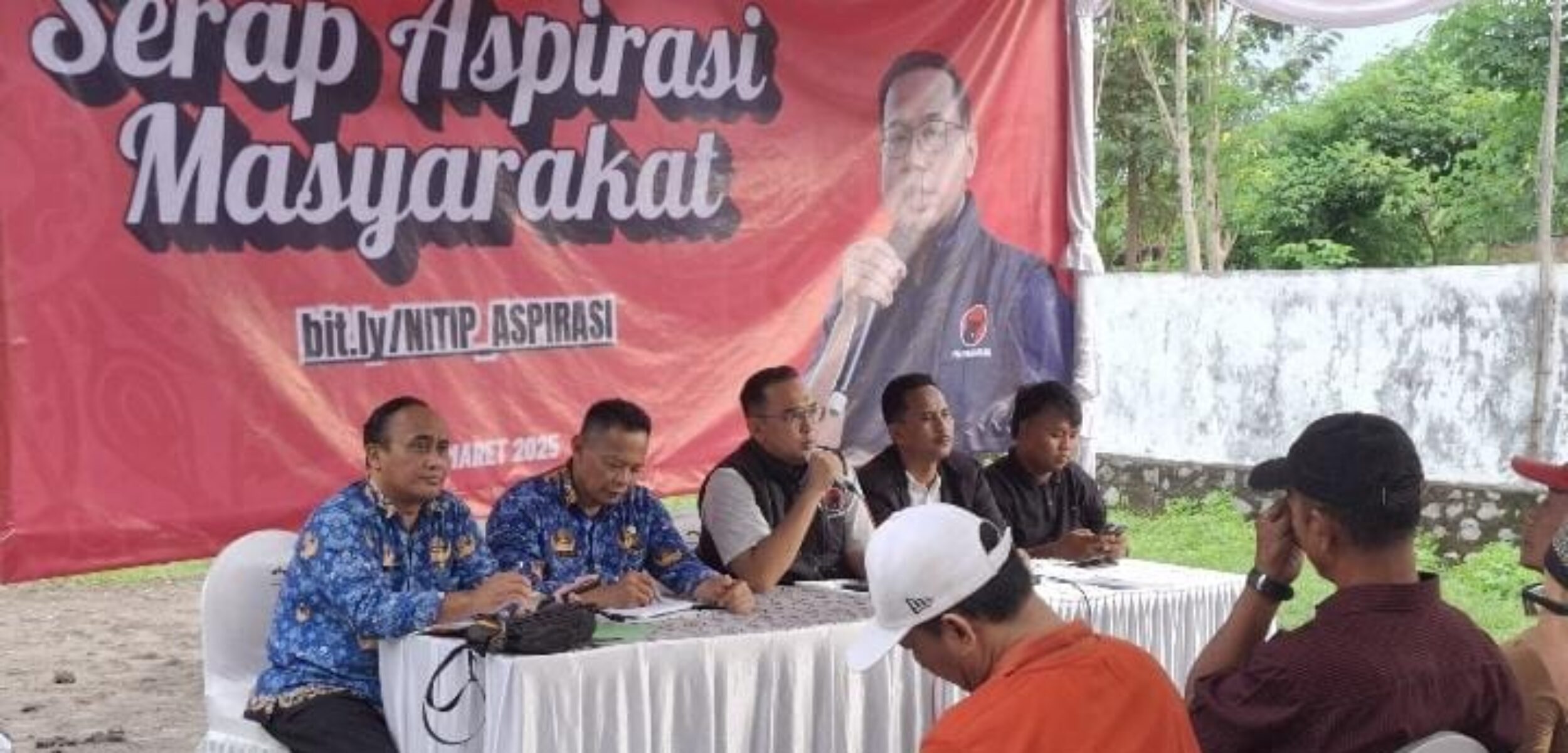 Serap Aspirasi, Anggota DPRD Kota Mojokerto Dr Rambo Dengarkan Keluhan Warga Wates Terkait Iuran Sampah