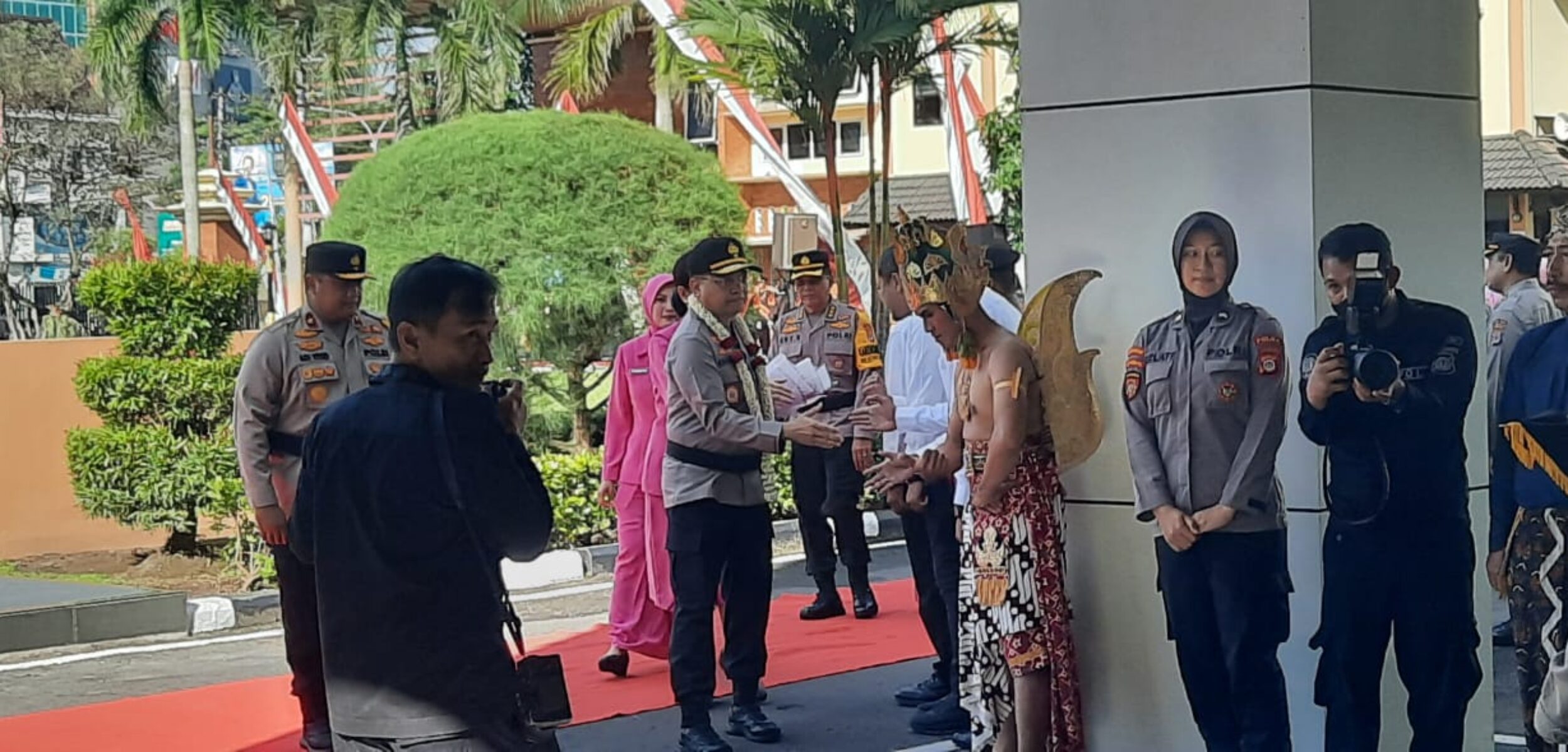 Farewell Parade Warnai Pergantian Kepemimpinan di Polda DIY, Mulai Hari ini Brigjen Anggoro Jabat Kapolda