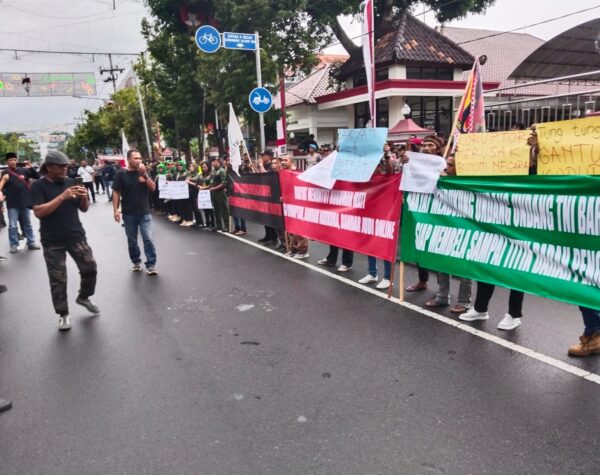 Puluhan Anggota GPI Gelar Aksi di Blitar, Dukung Revisi UU TNI
