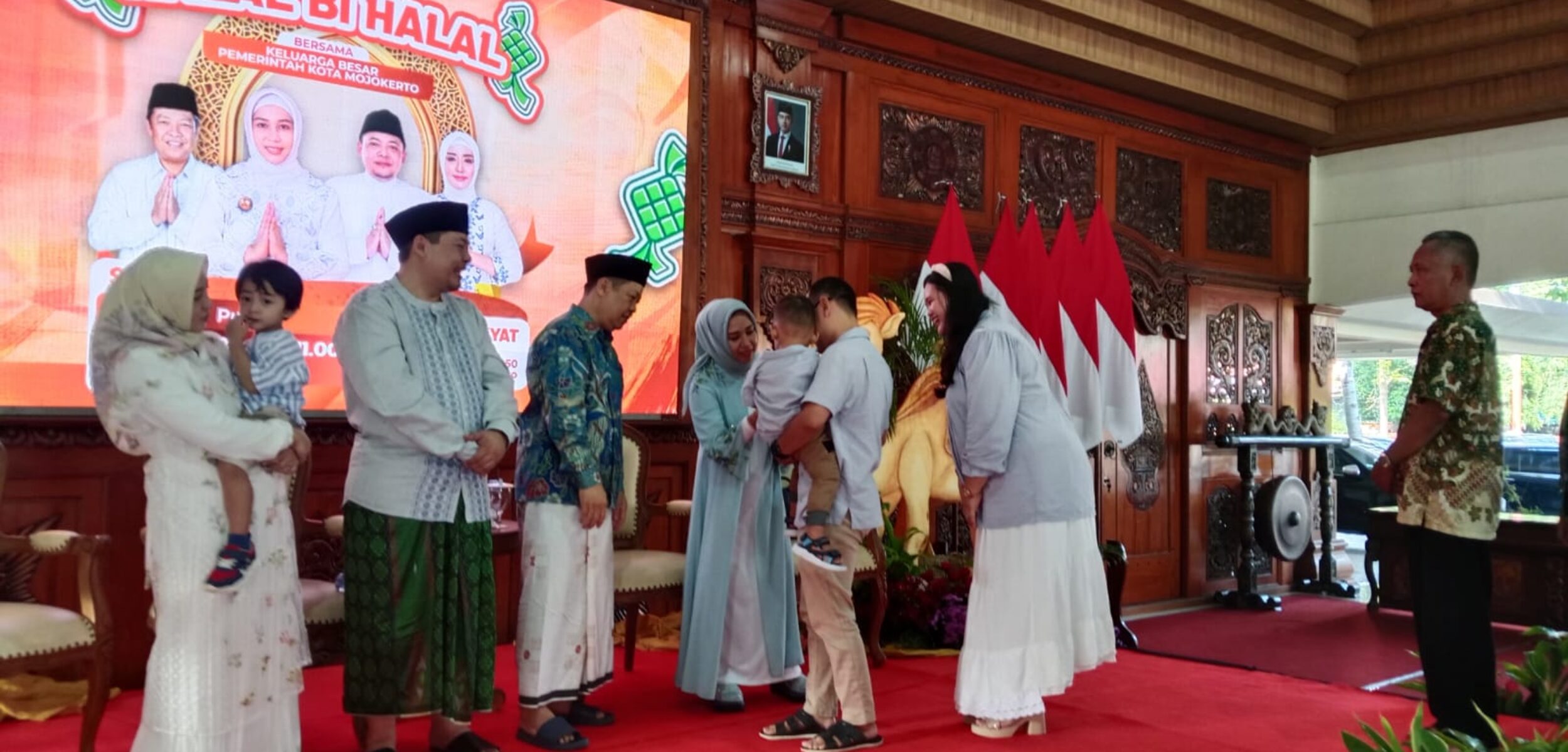 Idulfitri, Wali Kota dan Wawali Kota Mojokerto Gelar Open House di Rumah Rakyat