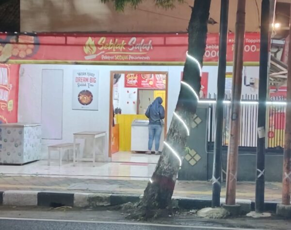 Rekomendasi Seblak Enak dan Murah di Kota Mojokerto, Ramai Peminat