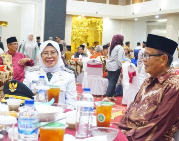 Bupati-Wabup Berbuka Puasa Bersama Jajaran Pemkab Dharmasraya