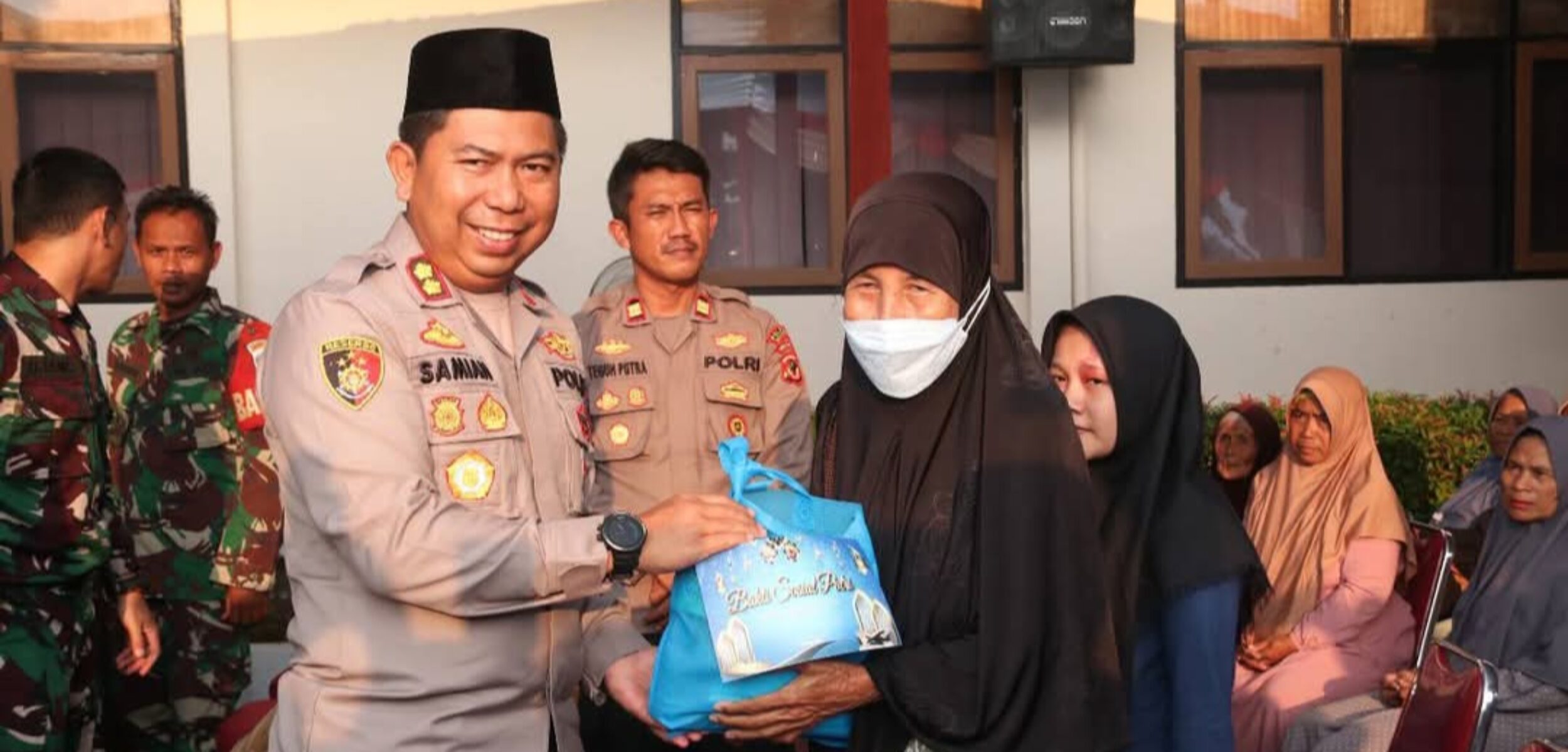 Polres Sukabumi Salurkan 1.200 Paket Sembako Kepada Terdampak Bencana