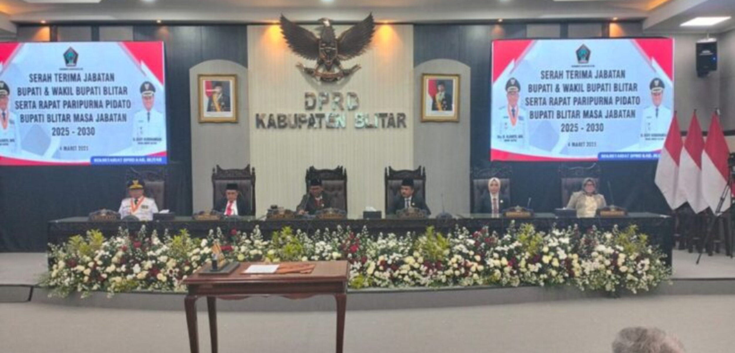 DPRD Kabupaten Blitar Gelar Rapat Paripurna Serah Terima Jabatan Bupati dan Wakil Bupati Masa Jabatan 2025-2030