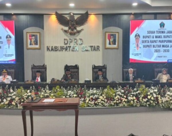 DPRD Kabupaten Blitar Gelar Rapat Paripurna Serah Terima Jabatan Bupati dan Wakil Bupati Masa Jabatan 2025-2030