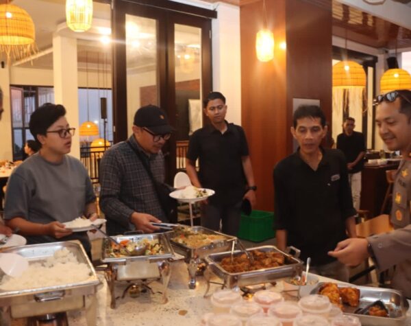 Momen Bulan Suci Ramadan, Kapolres Batu Ajak Bukber Jurnalis Pokja