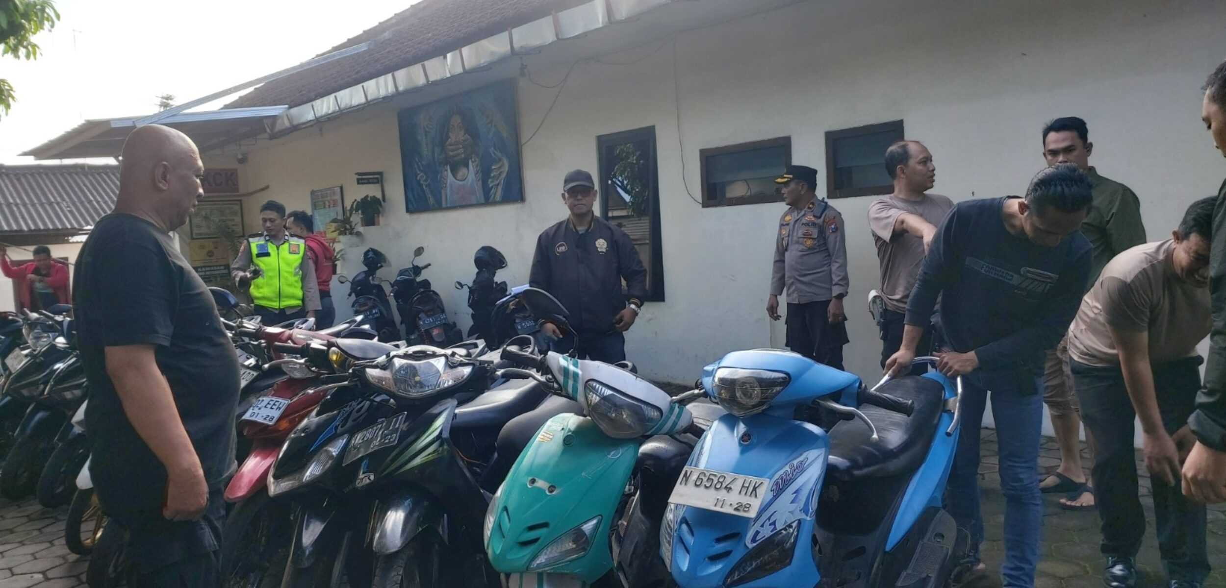 WhatsApp Image 2025 03 11 at 1.48.01 PM