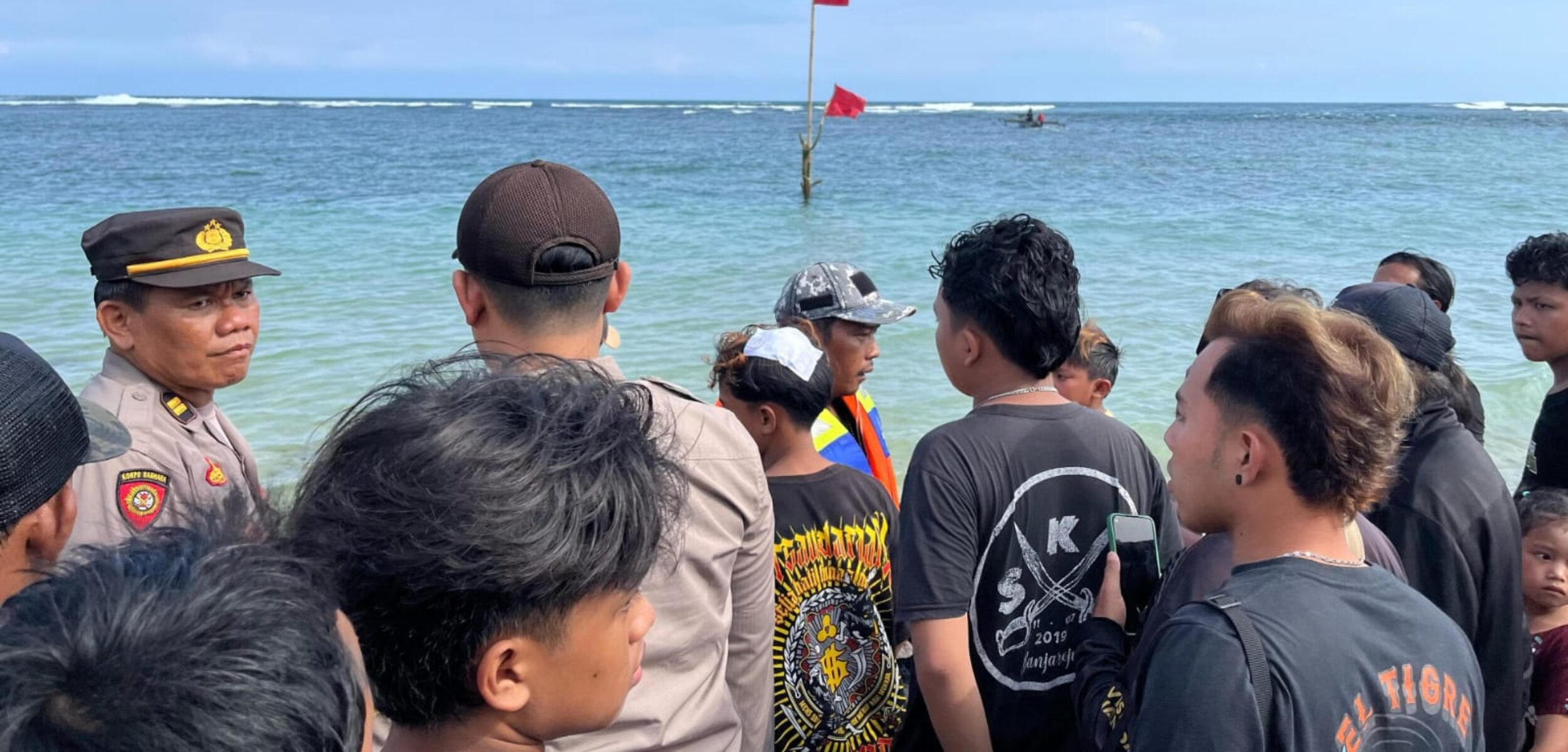 Kondisi Pantai Balekambang usai kejadian 3 santri asal Ponpes di Pacet tenggelam, Rabu (9/4/2025) siang sekitar pukul 13.00 WIB (Redaksi / Kabarterdepan.com) 