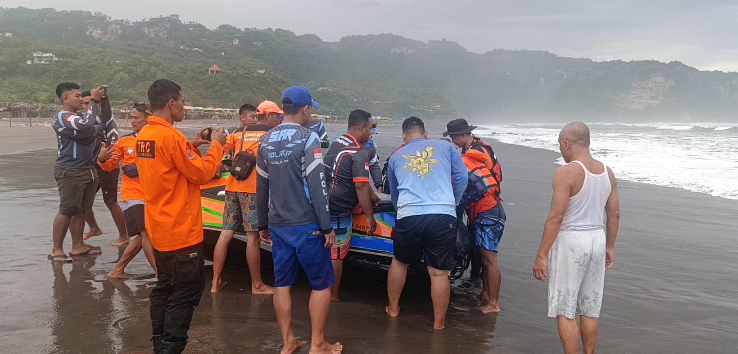 Korban Terseret Ombak Pantai Parangtritis asal Banjarnegara Ditemukan Meninggal Dunia, Tim SAR Gabungan Resmi Tutup Operasi