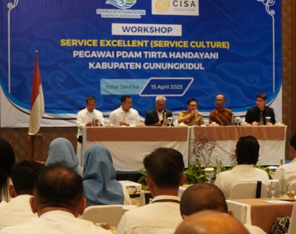 Tingkatkan Kualitas Sumber Daya Manusia, PDAM Tirta Handayani Gunungkidul Gelar Workshop Pelayanan