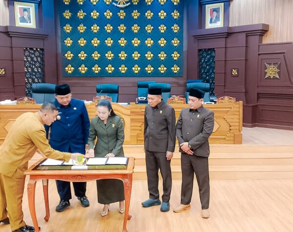 Rapat Paripurna, DPRD Kota Mojokerto Tandatangani Kesepakatan Rancangan Awal RPJMD Tahun 2025-2029