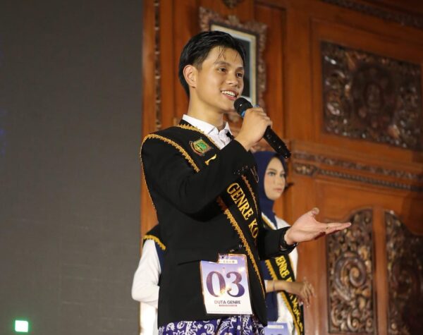 Christopher Kevin Yuwono: Duta GenRe Kota Mojokerto 2025, Fokus Literasi Digital dan Kesehatan Mental Remaja