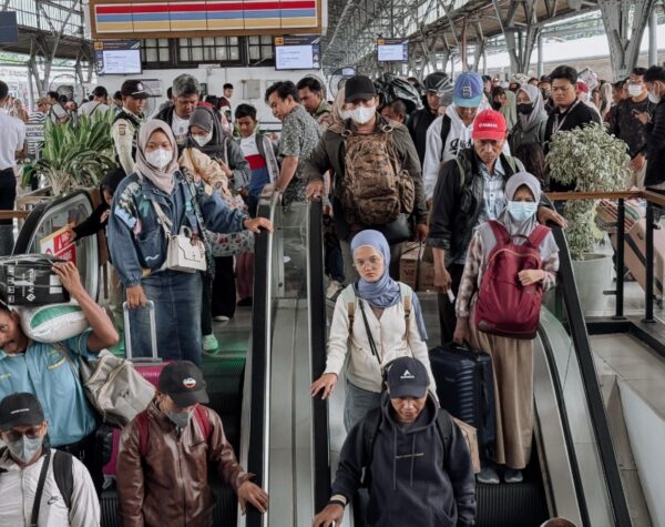 H+5 Lebaran 2025, Lebih dari 515 Ribu Penumpang Kereta Api Tiba di Jakarta
