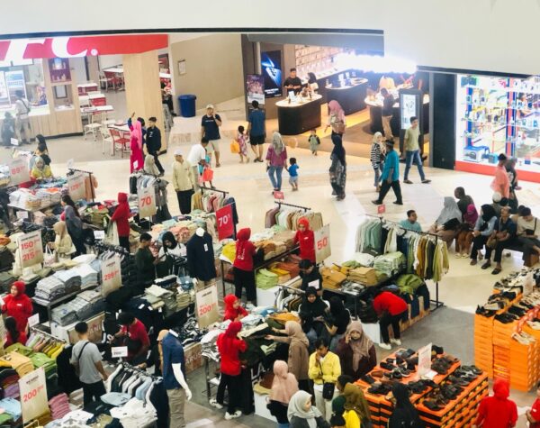 Kunjungan Sunrise Mall saat Lebaran Turun, Tenant FnB Justru Naik