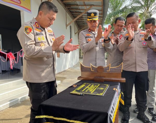Resmikan “Aula Cafe Saya Bagus” di Lingkungan Mapolres, Ini Harapan Kapolres Dharmasraya