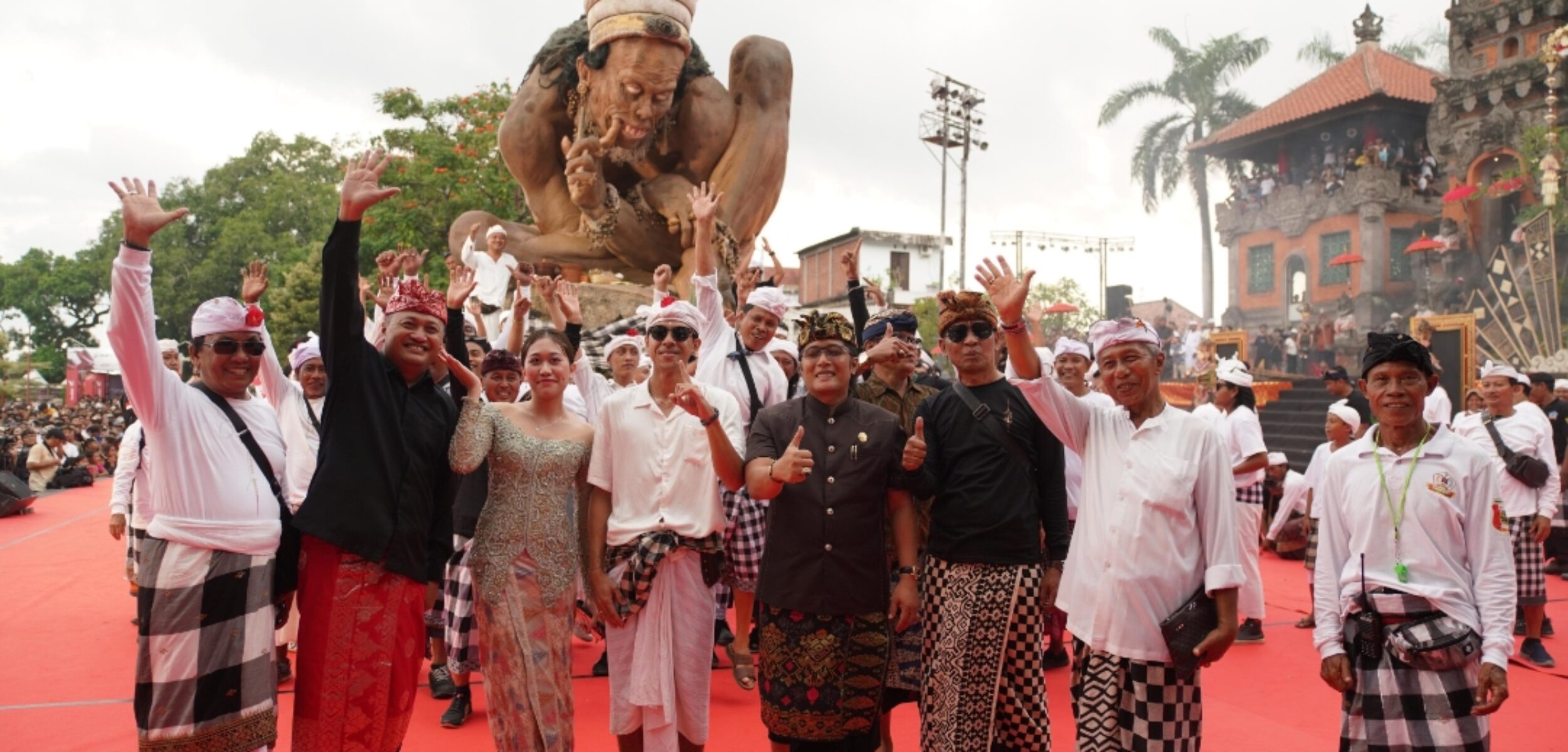 Gebyar Seni HUT Gianyar, Wagub Bali Tekankan Pentingnya Jaga Akar Budaya