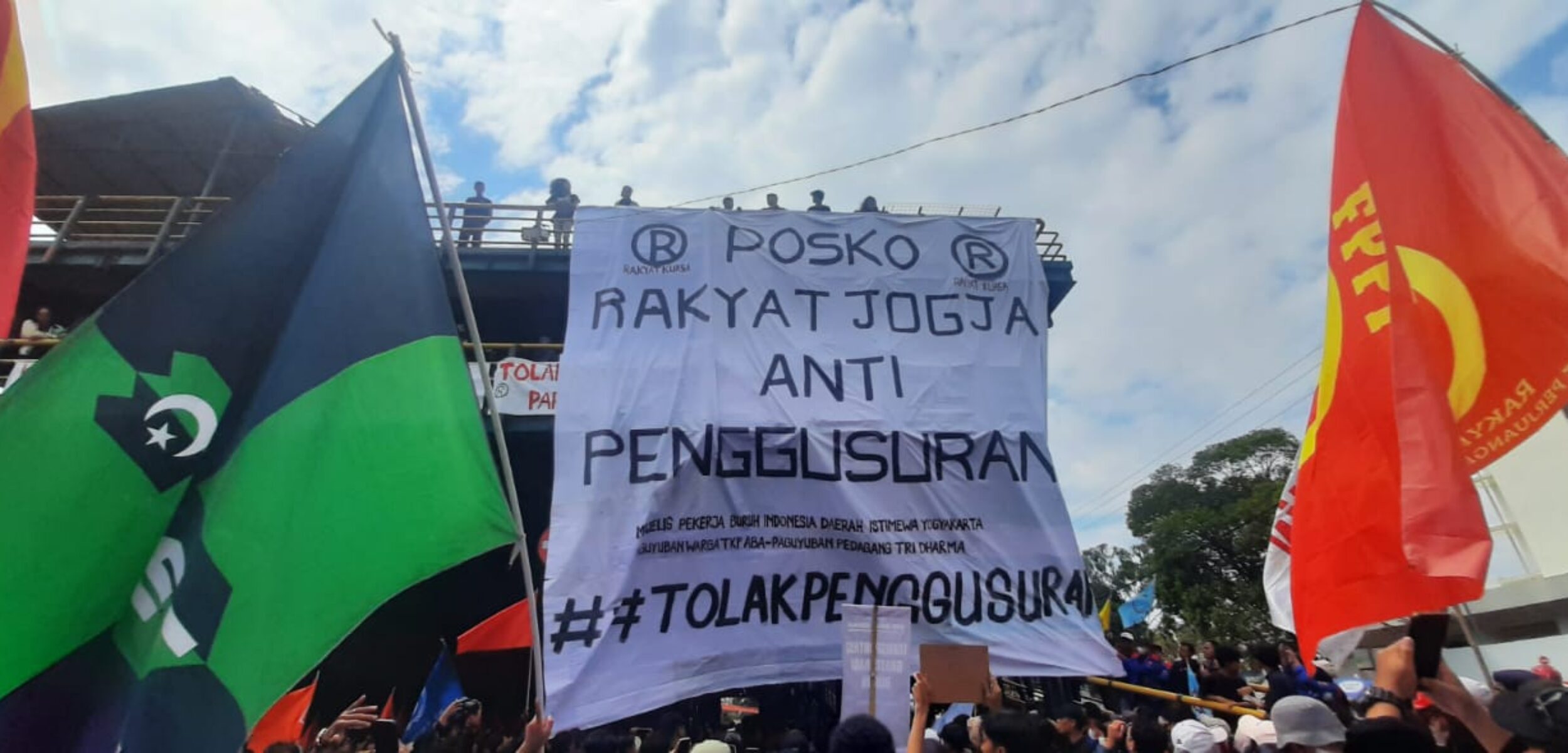 Demo Buruh May Day di Yogyakarta, Tuntut Upah Minimum Naik 50 Persen