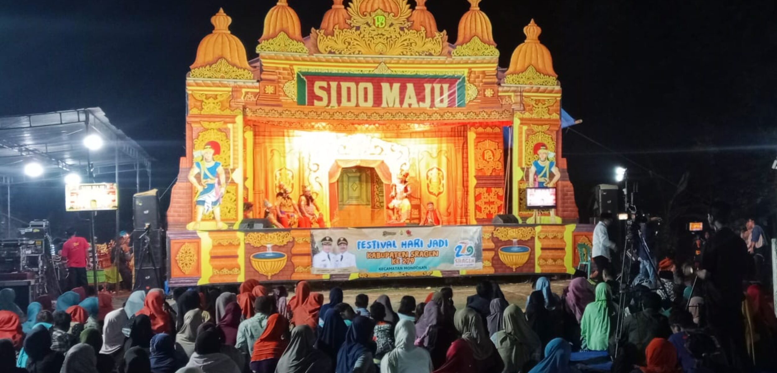 Nonton Ketoprak, Bupati Sragen Bernostalgia ke Masa Kecil