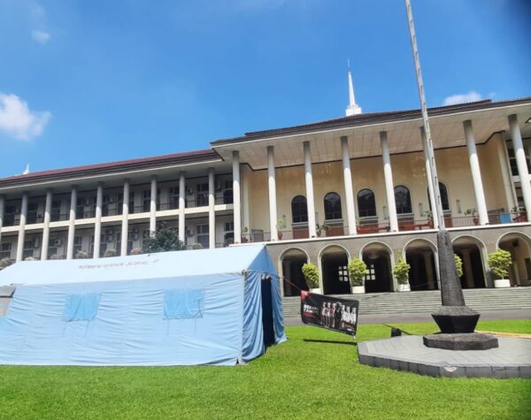 Mahasiswa Dirikan Tenda di Halaman Rektorat UGM Yogyakarta, Ada Apa?