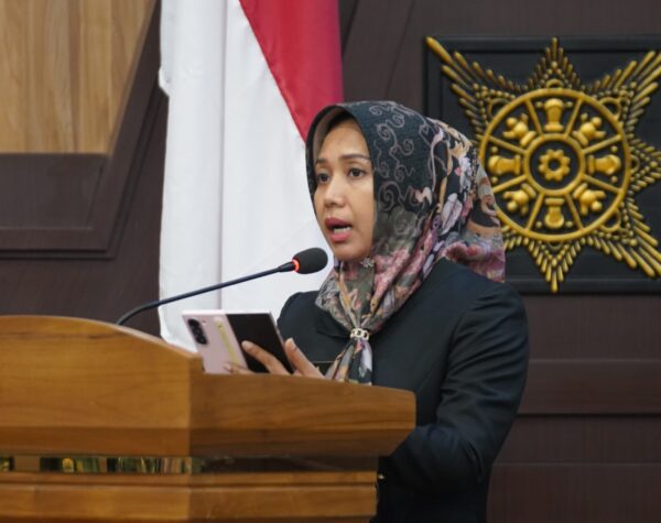 Wali Kota Mojokerto Sampaikan Raperda Pertanggungjawaban APBD 2024