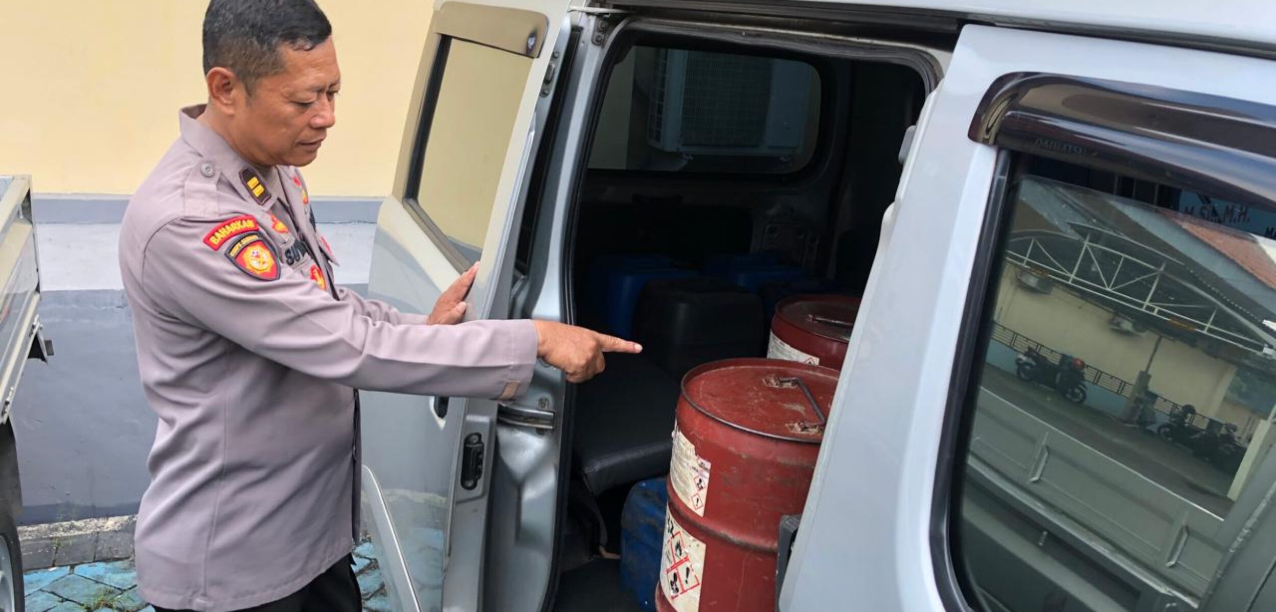 Kendaraan pelaku yang dimodifikasi untuk menyedot BBM jenis Pertalite (Redaksi / Kabarterdepan.com)