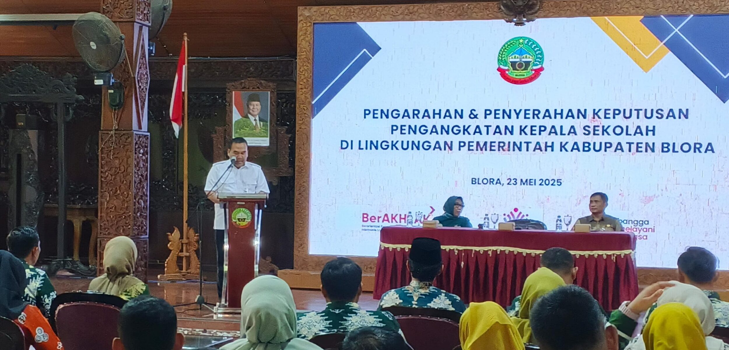 Sekolah Negeri Kalah Saing, Bupati Blora: Kurang Apa Lagi?