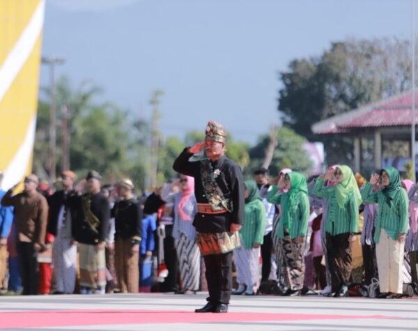Semangat Efisiensi, Pemkab Jember Peringati Hardiknas dan Hari Otonomi Daerah ke-29 Tahun 2025