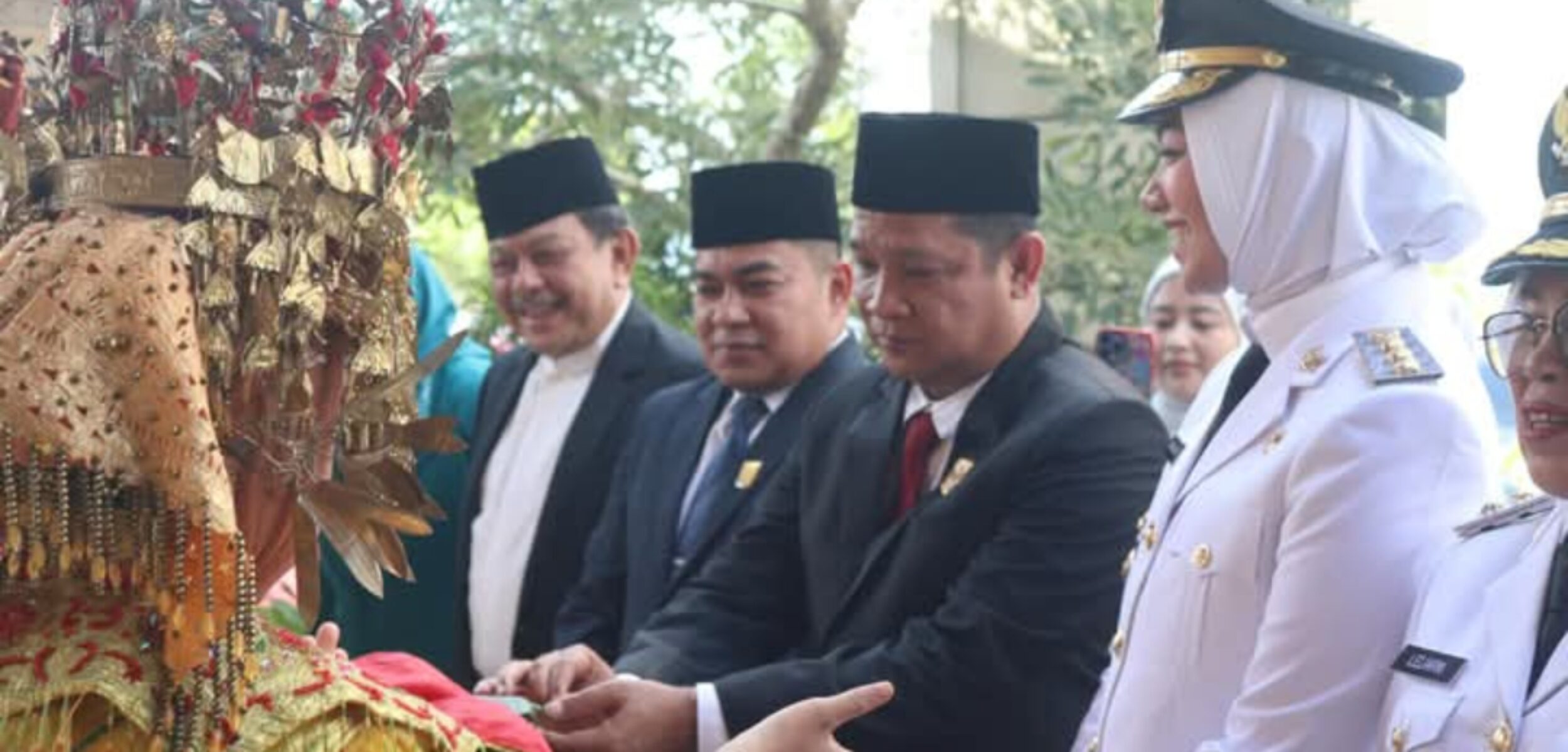 DPRD Kabupaten Dharmasraya Gelar Rapat Paripurna Dalam Rangka Serah Terima Jabatan Bupati Dharmasraya