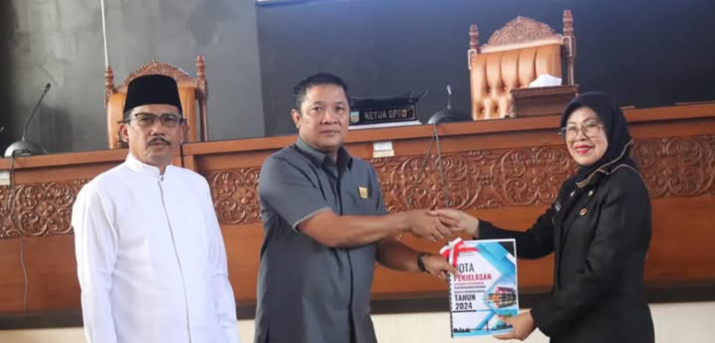 DPRD Kabupaten Dharmasraya Gelar Paripurna Penyampaian Nota Penjelasan Bupati Terkait LKPJ
