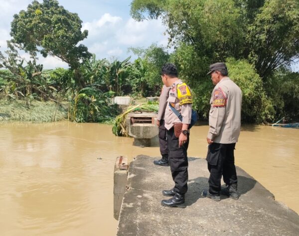 110 Personel Polres Blora Diterjunkan ke Lokasi Banjir, Situasi Kini Kondusif