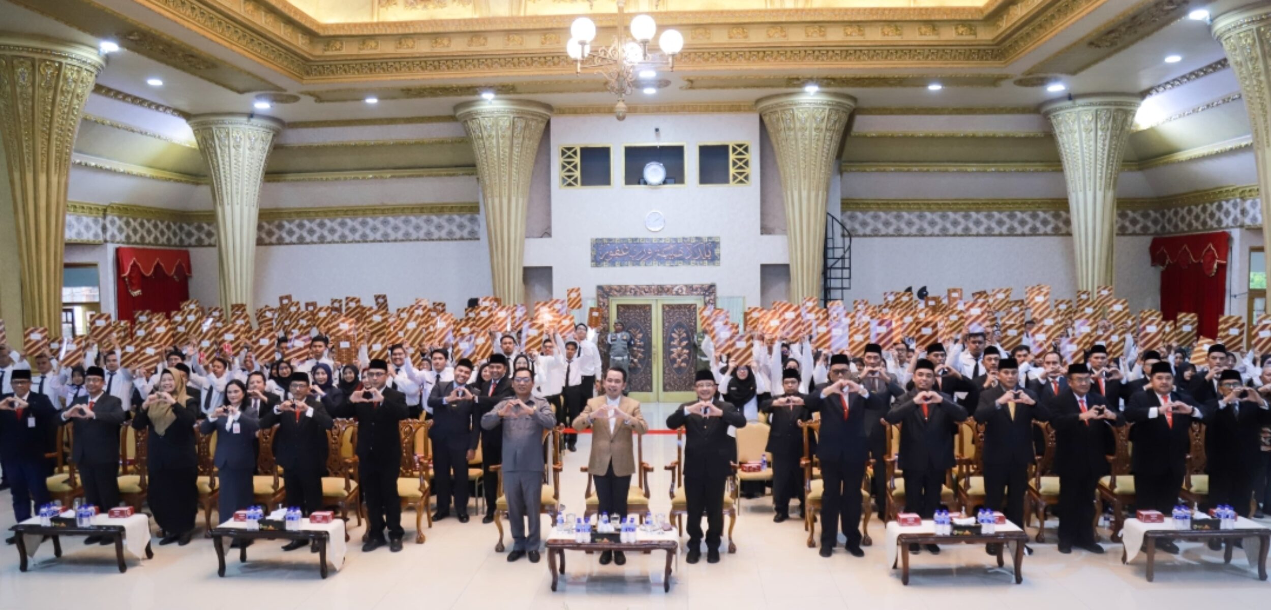 Bupati Jember Serahkan SK CPNS untuk 228 Orang