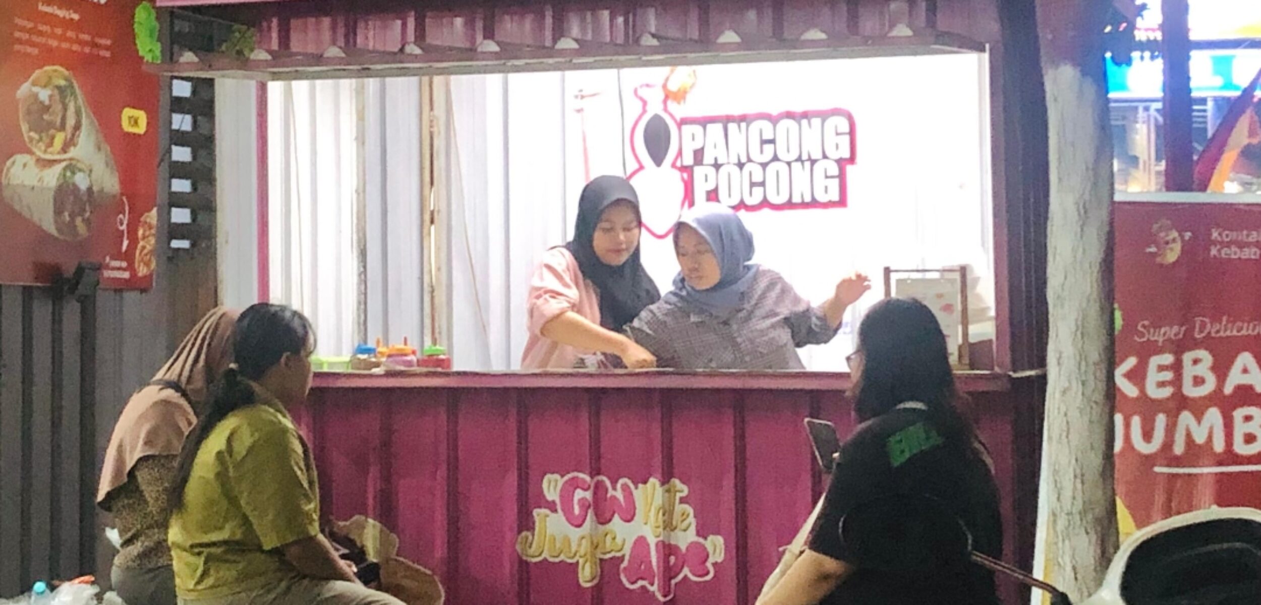 Kuliner Pancong Pocong Mojokerto, Bikin Nagih Rasanya